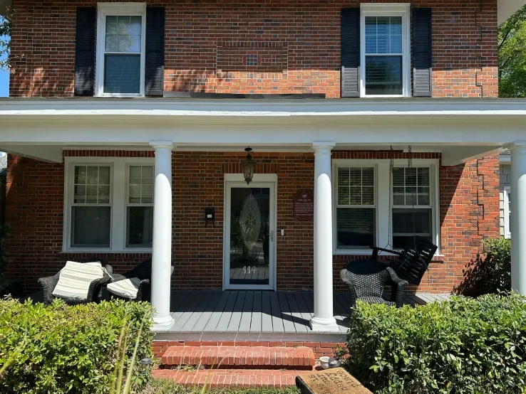 Restoration and professional painting of decorative columns in Conway, SC home